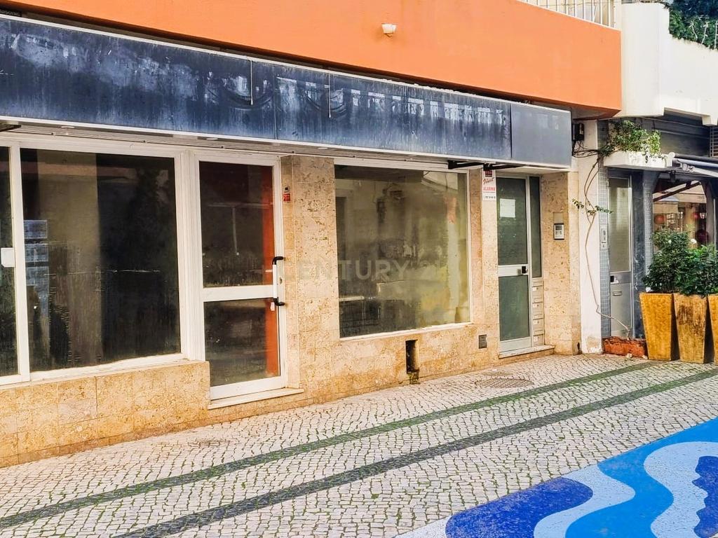 **Oportunidade Imperdível no Centro de Portimão!** - Image 1