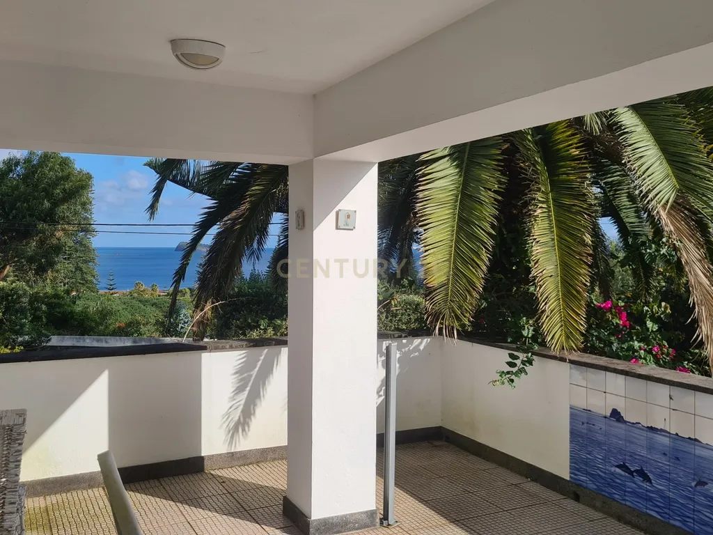 Propriedade Exclusiva na Caloura, São Miguel – Localização Privilegiada com Licença AL - Image 7