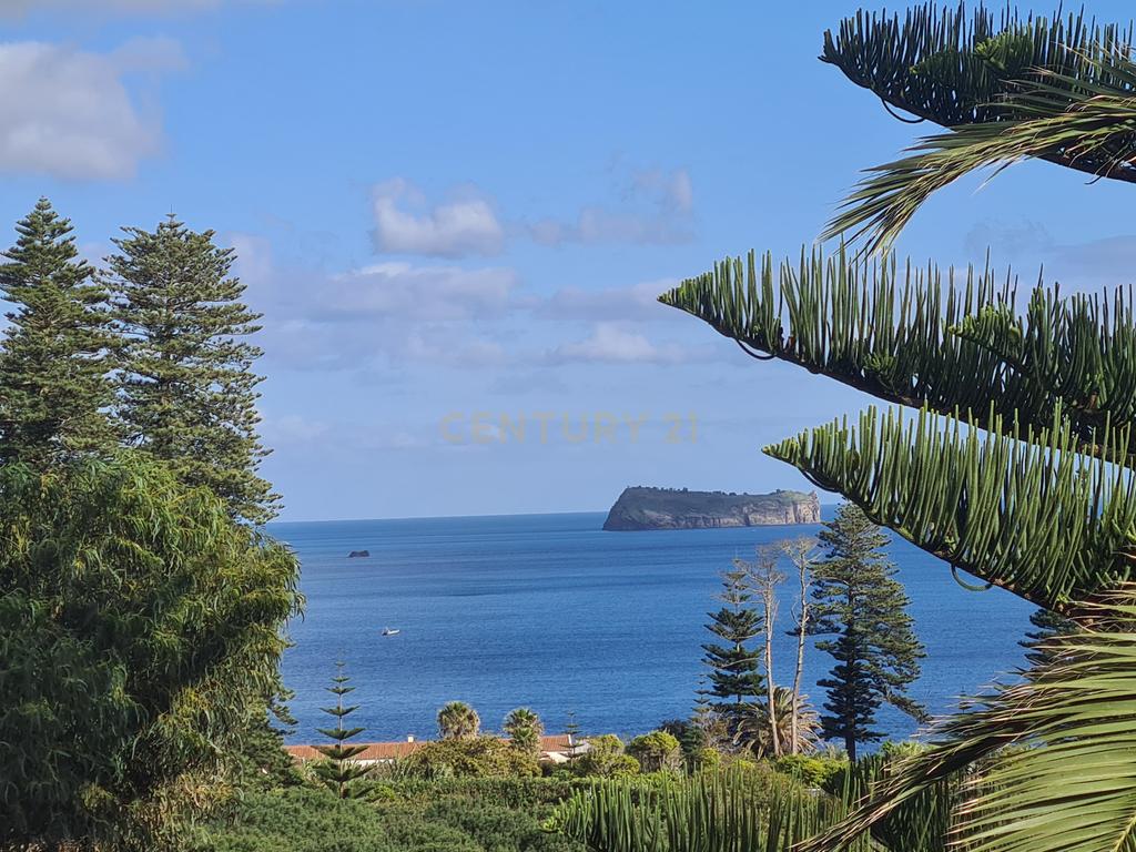 Propriedade Exclusiva na Caloura, São Miguel – Localização Privilegiada com Licença AL - Image 21