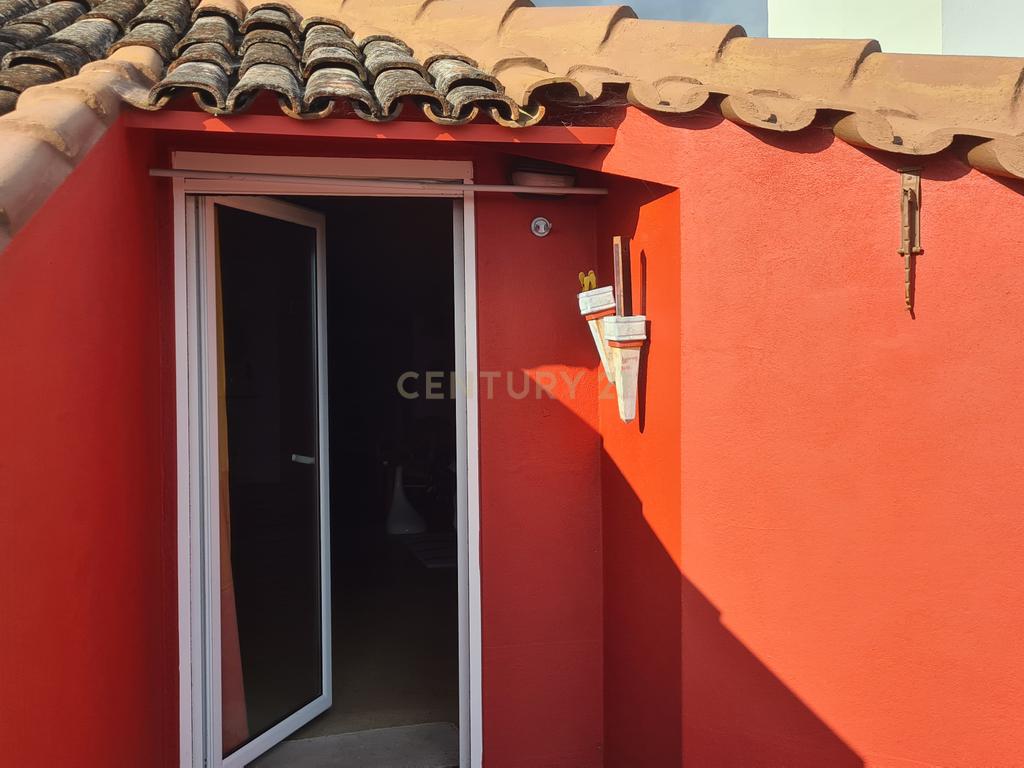 Propriedade Exclusiva na Caloura, São Miguel – Localização Privilegiada com Licença AL - Image 24