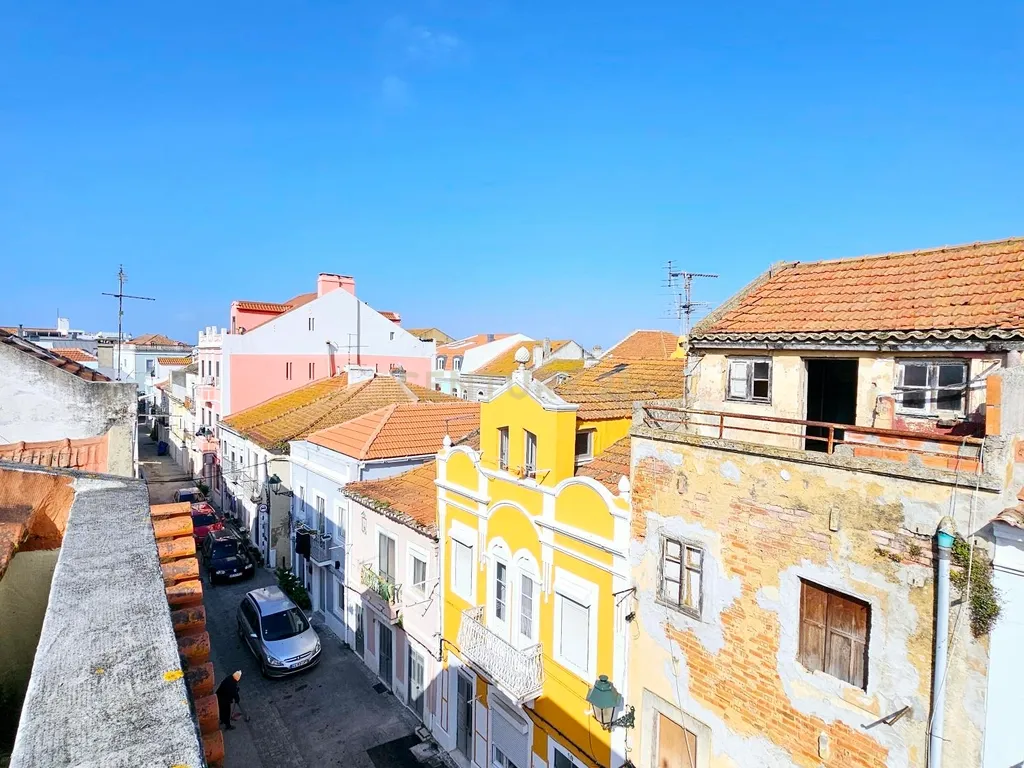 Prédio zona histórica do Seixal - Image 6
