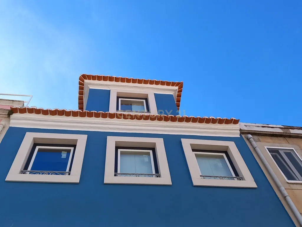 Apartamento com Terraço NOVO na Zona Histórica do Seixal - Image 13