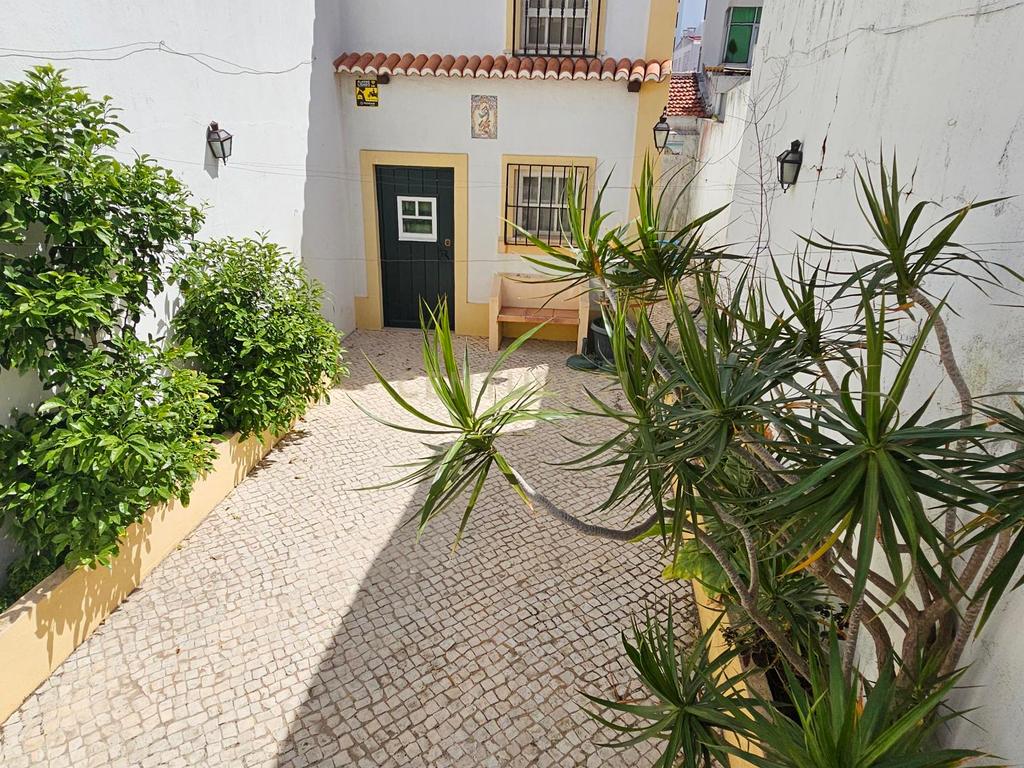 Espetacular Investimento no centro da Costa da Caparica - Image 18
