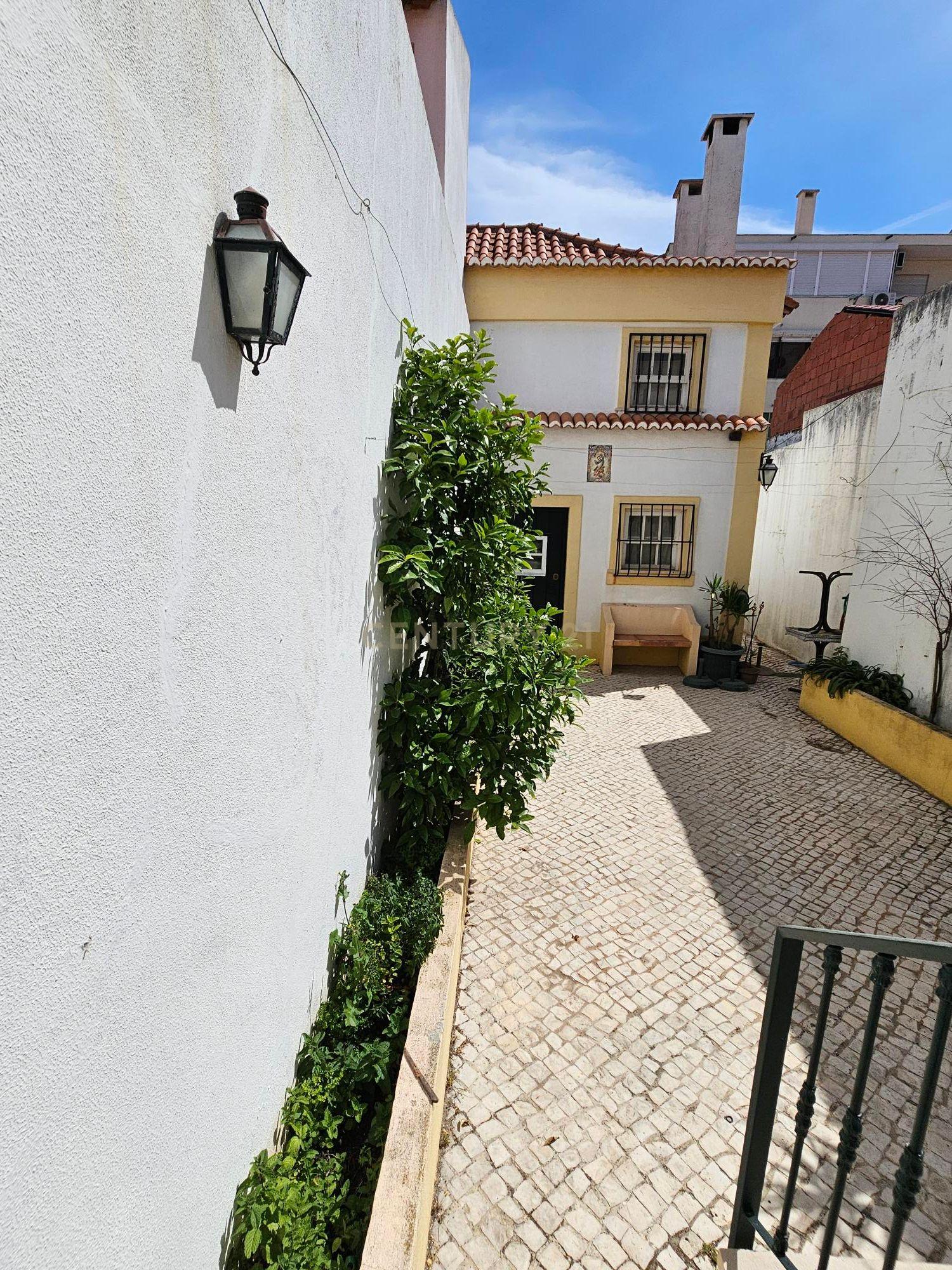 Espetacular Investimento no centro da Costa da Caparica - Image 13