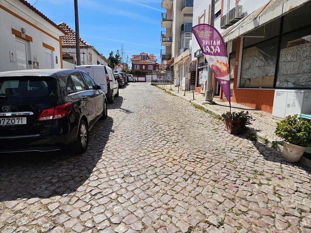 Espetacular Investimento no centro da Costa da Caparica - Image 14