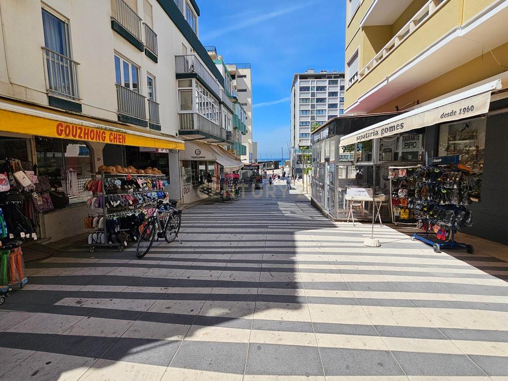Espetacular Investimento no centro da Costa da Caparica - Image 22