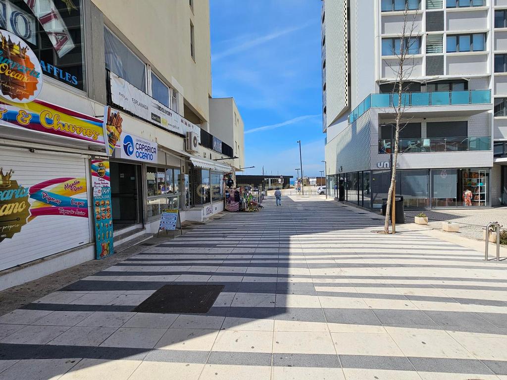 Espetacular Investimento no centro da Costa da Caparica - Image 25