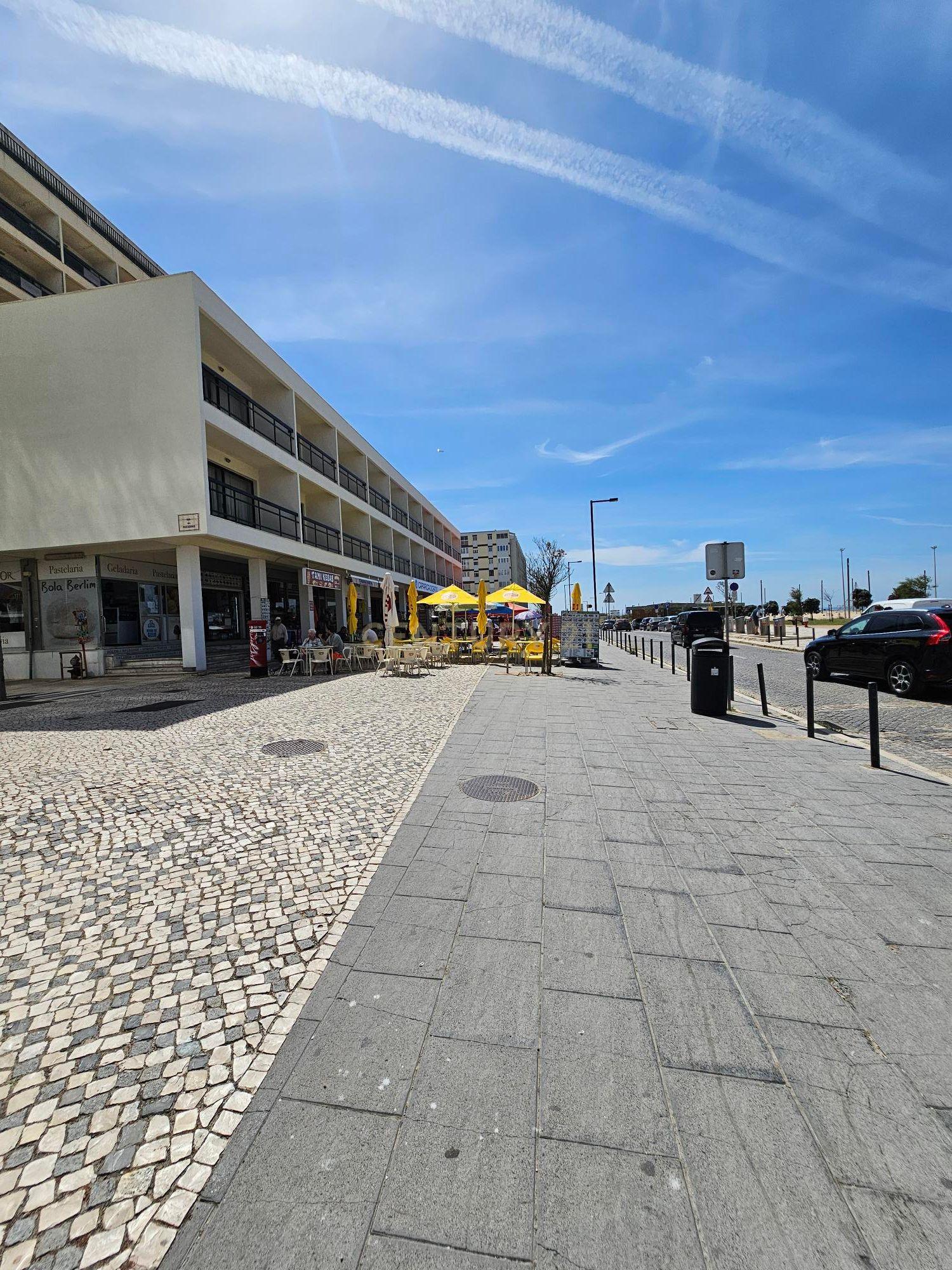 Espetacular Investimento no centro da Costa da Caparica - Image 28