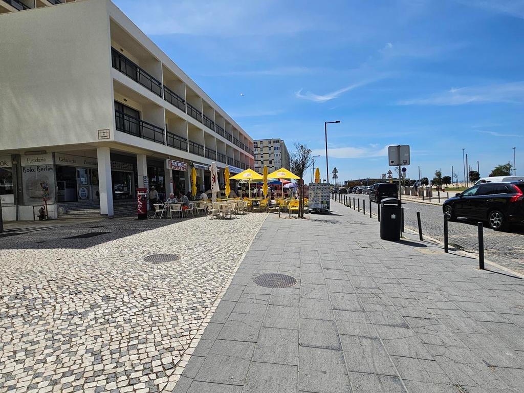 Espetacular Investimento no centro da Costa da Caparica - Image 28