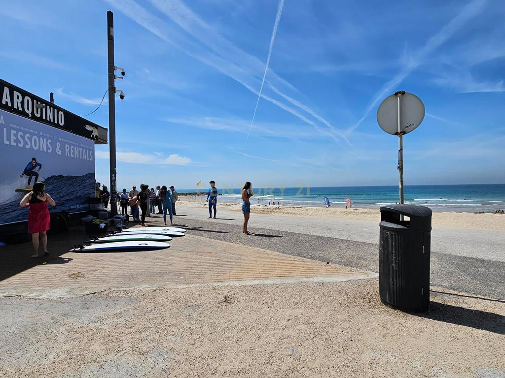 Espetacular Investimento no centro da Costa da Caparica - Image 30