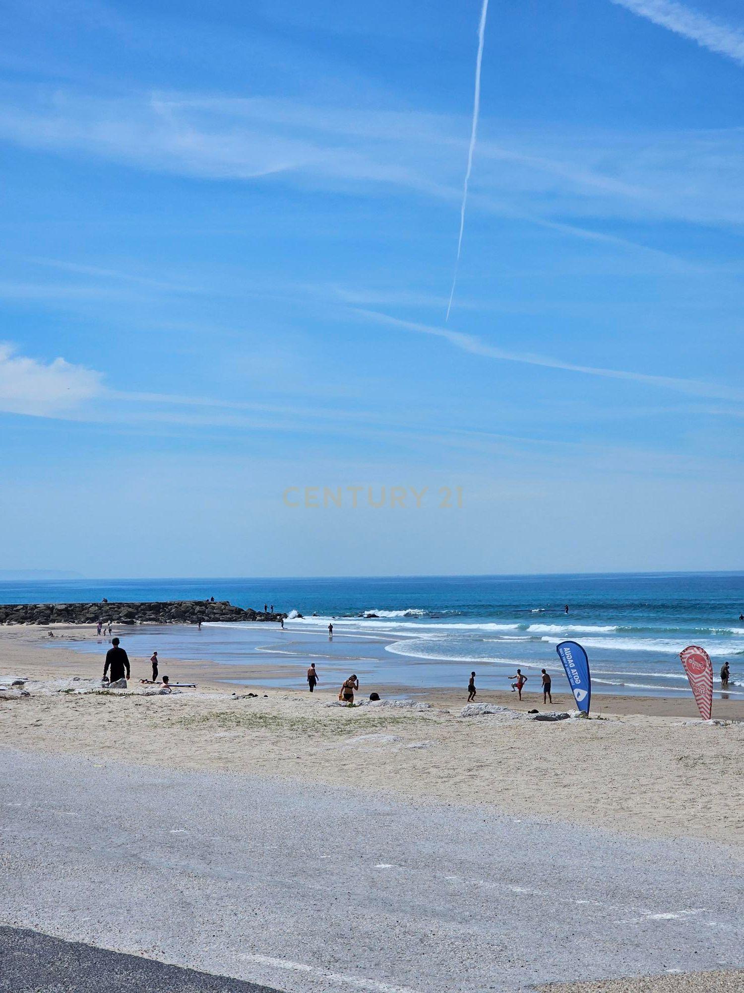 Espetacular Investimento no centro da Costa da Caparica - Image 32