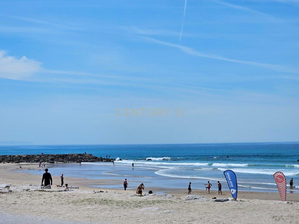 Espetacular Investimento no centro da Costa da Caparica - Image 32