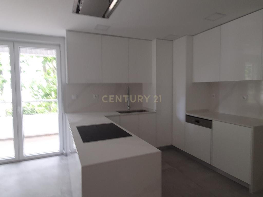 Magnifico Apartamento Novo T3 em Carcavelos - Image 10