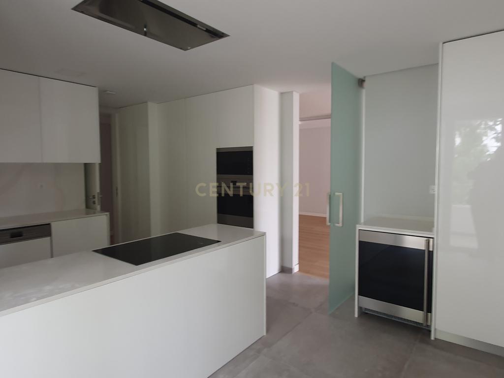 Magnifico Apartamento Novo T3 em Carcavelos - Image 2
