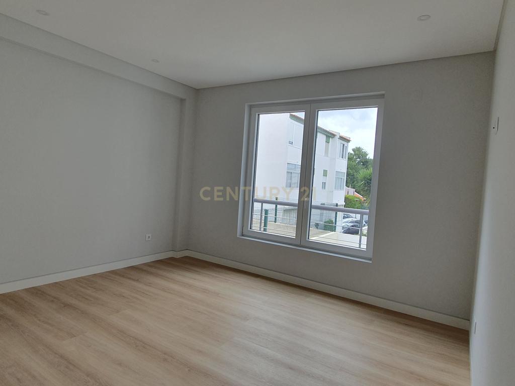Magnifico Apartamento Novo T3 em Carcavelos - Image 16