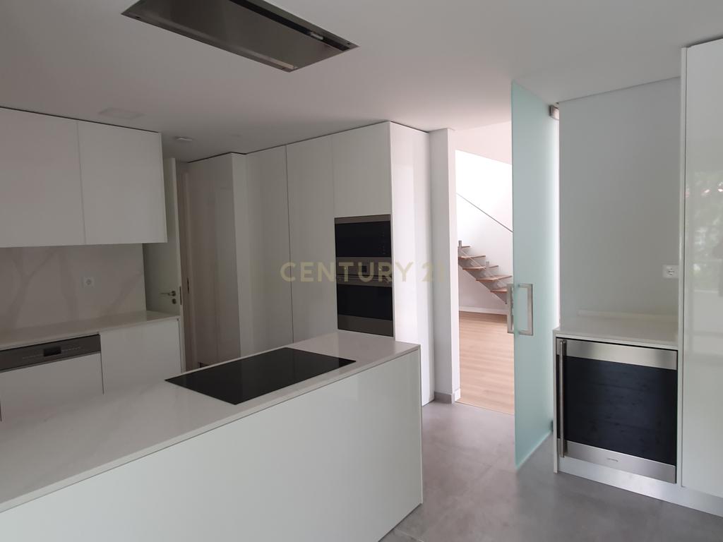 Magnifico Apartamento Novo T3 em Carcavelos - Image 12