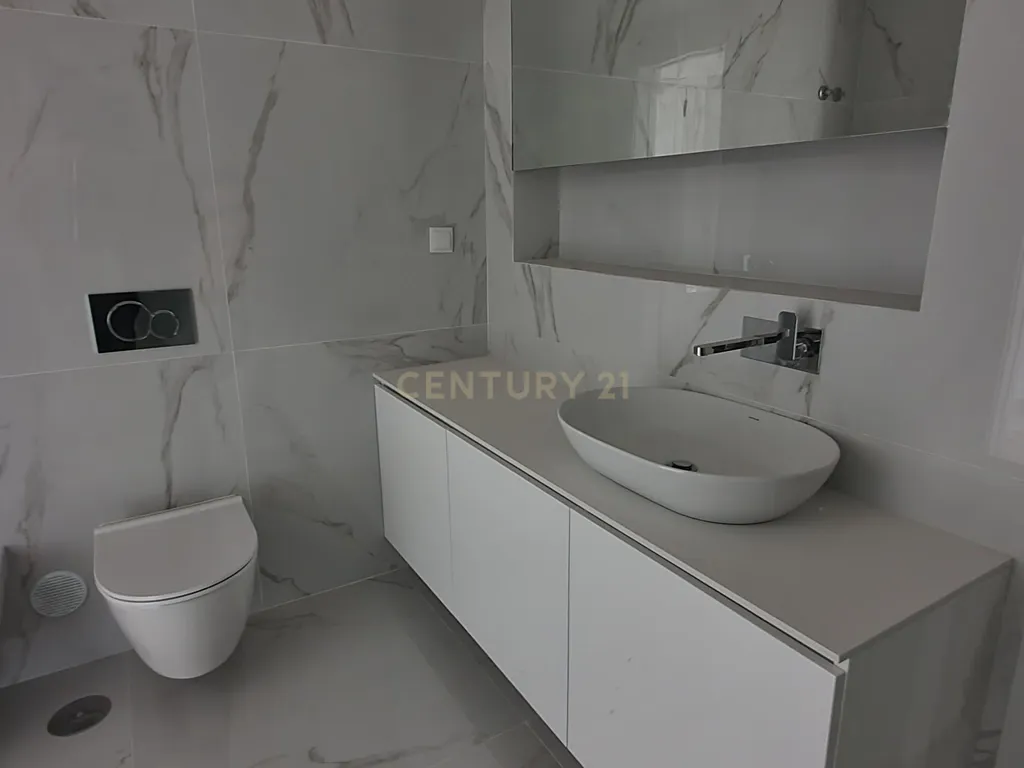 Magnifico Apartamento Novo T3+1 Duplex em Carcavelos - Image 21