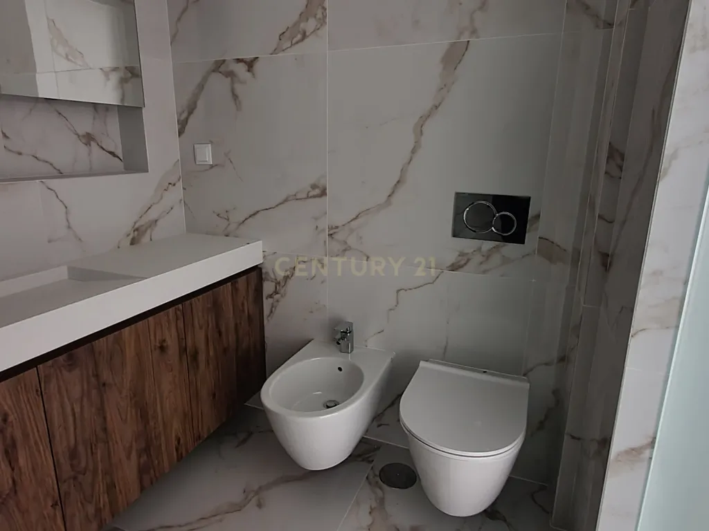 Magnifico Apartamento Novo T3+1 Duplex em Carcavelos - Image 26