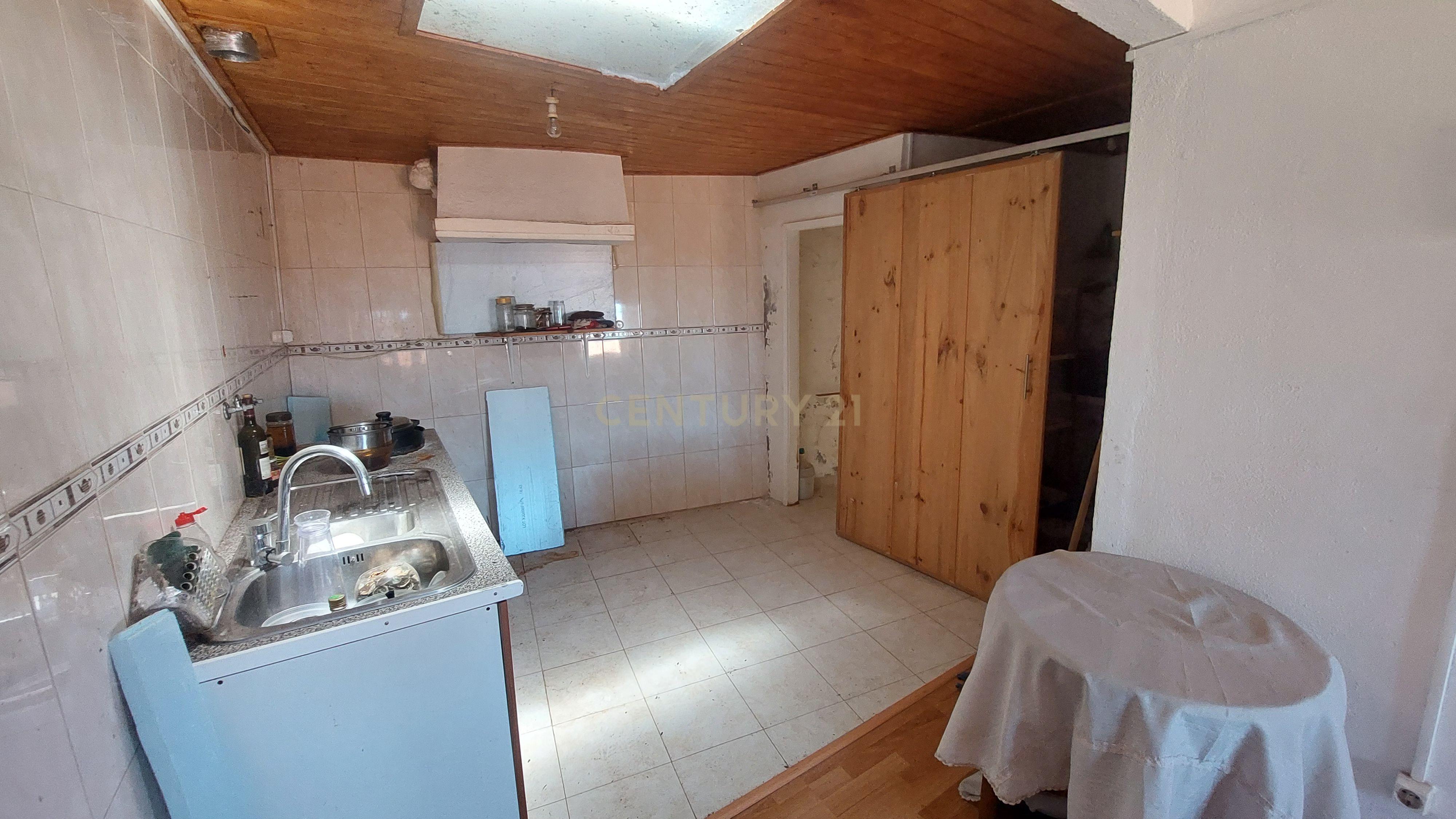 Moradia em banda em venda em Penha Garcia - Image 6