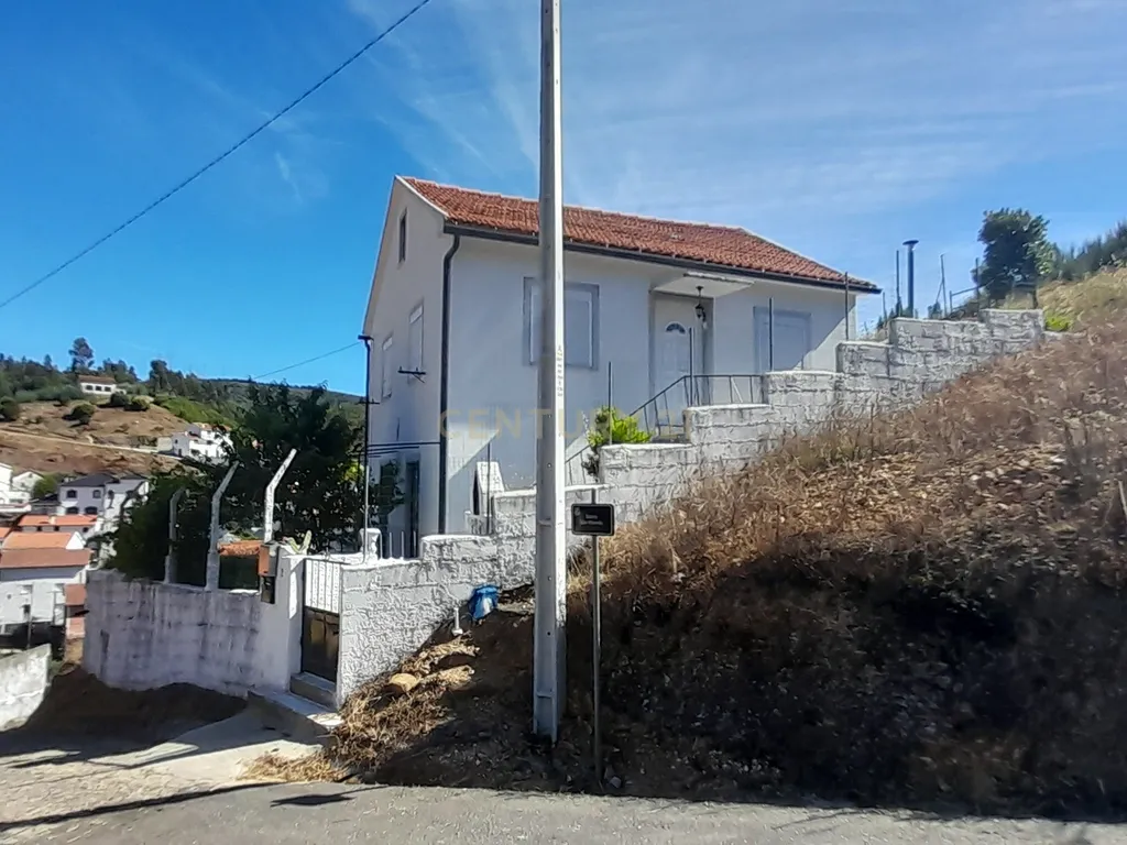 CASA NA ENCOSTA DA SERRA | PESCANSECO FUNDEIRO | SERRA DO AÇOR - Image 2