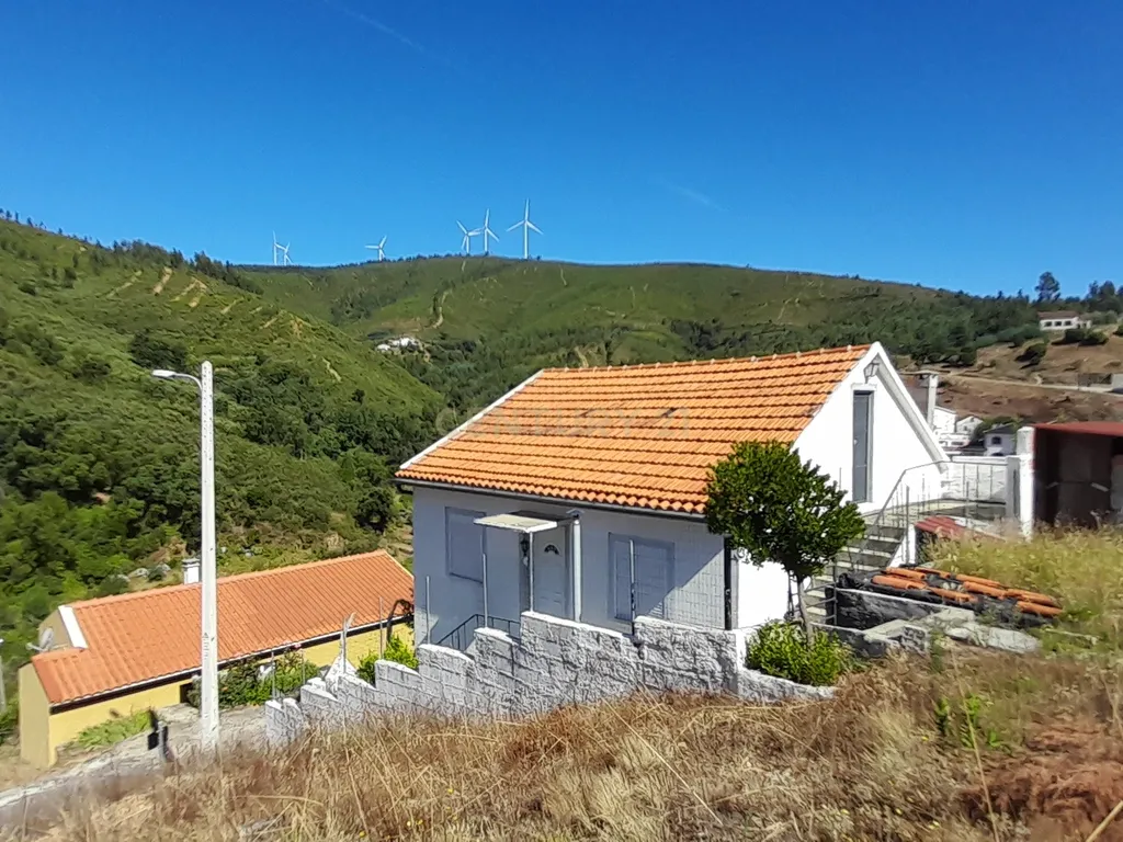 CASA NA ENCOSTA DA SERRA | PESCANSECO FUNDEIRO | SERRA DO AÇOR - Image 4