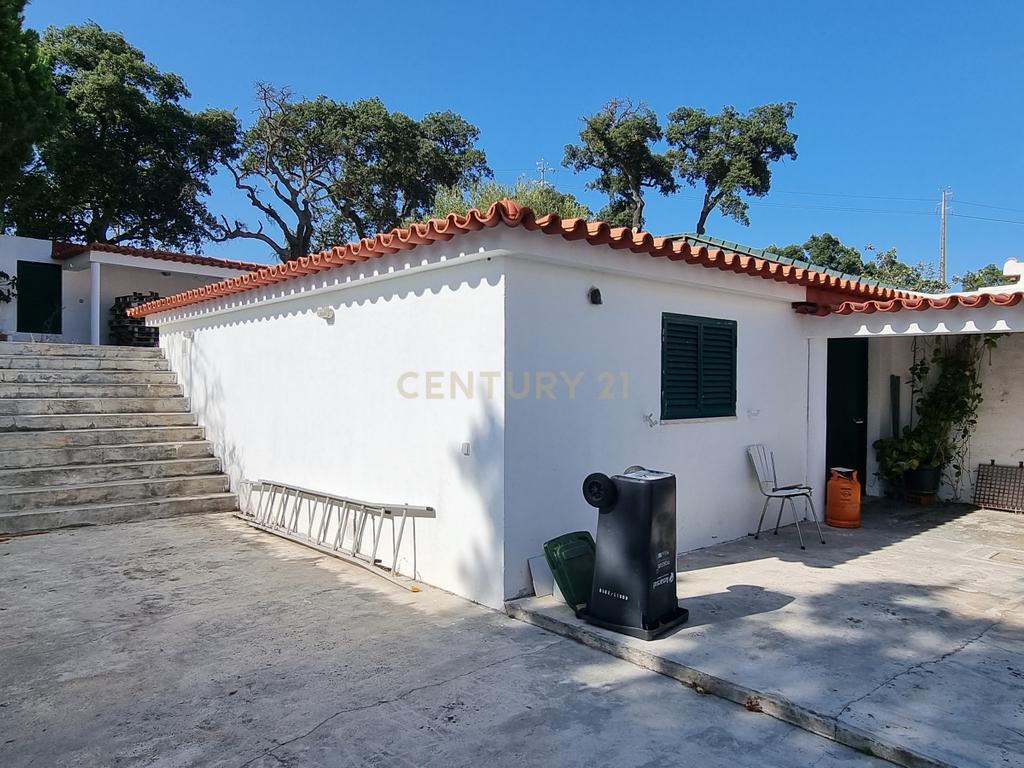 Moradia T4 com anexo na urbanização Vale da Rosa, em Setúbal - Image 31