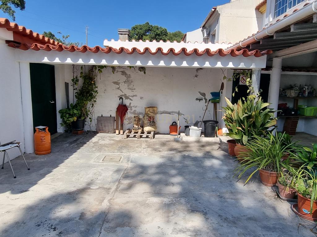 Moradia T4 com anexo na urbanização Vale da Rosa, em Setúbal - Image 30