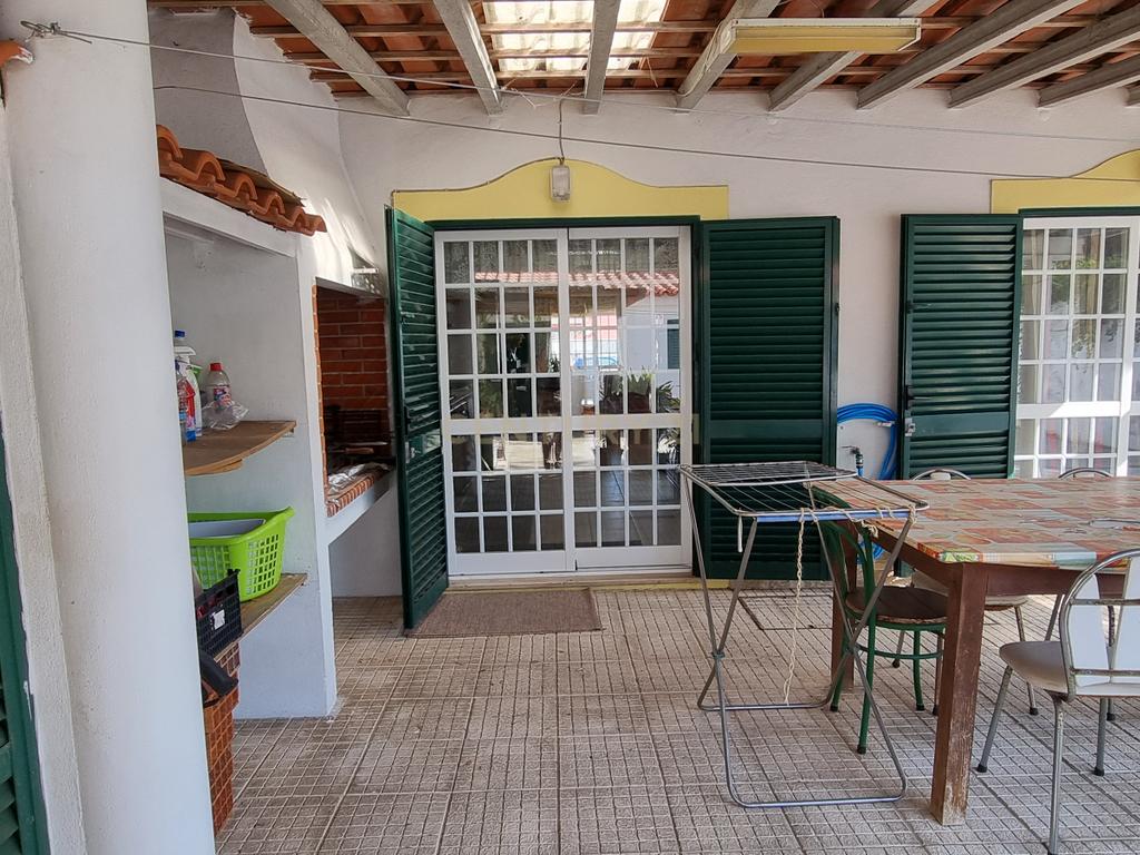 Moradia T4 com anexo na urbanização Vale da Rosa, em Setúbal - Image 29