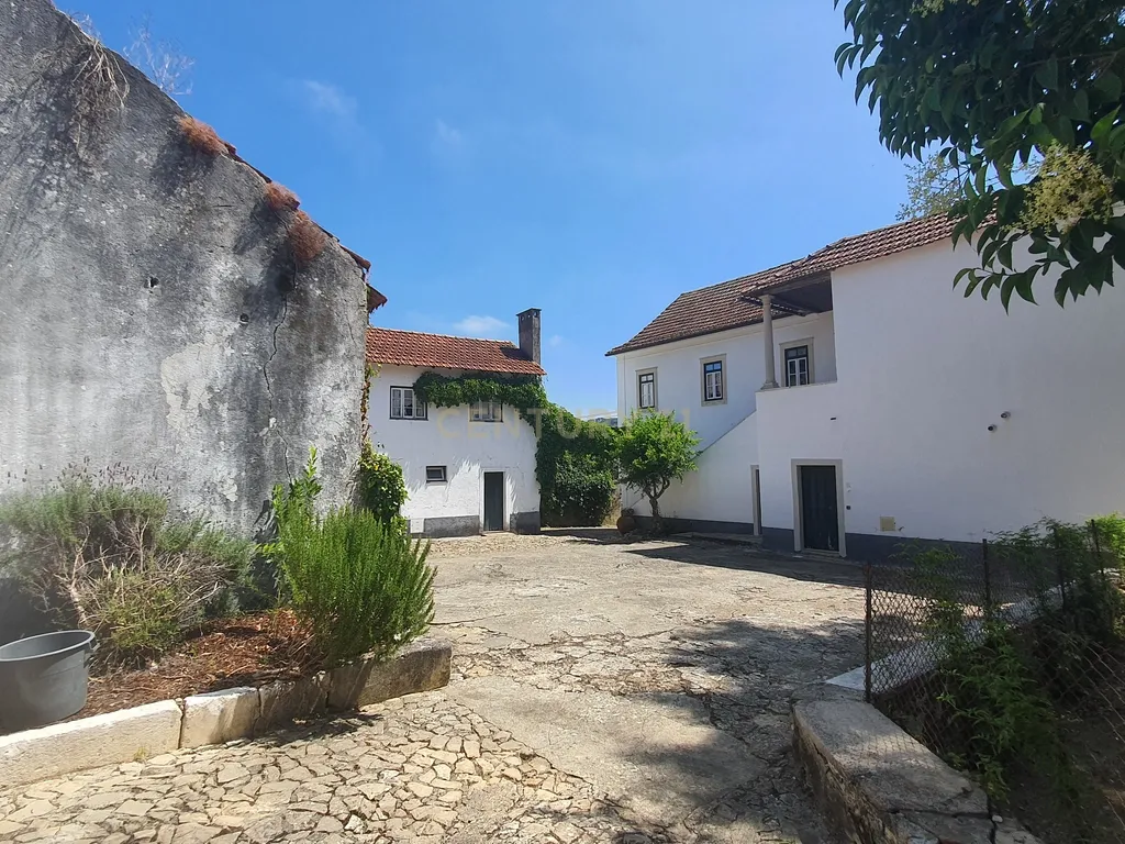 QUINTA com casa de 120 ANOS para HOTEL de charme a 4 minutos da NASCENTE do RIO LIZ em Leiria - Image 15