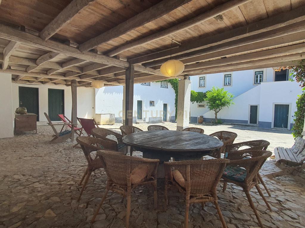 QUINTA com casa de 120 ANOS para HOTEL de charme a 4 minutos da NASCENTE do RIO LIZ em Leiria - Image 18