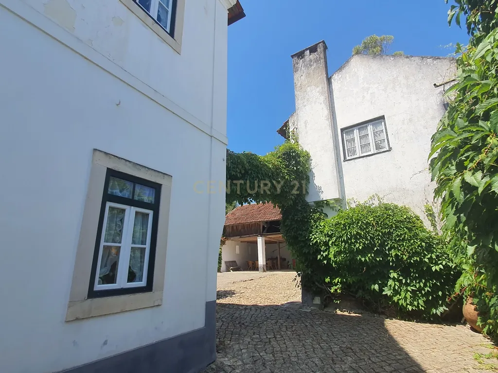 QUINTA com casa de 120 ANOS para HOTEL de charme a 4 minutos da NASCENTE do RIO LIZ em Leiria - Image 4
