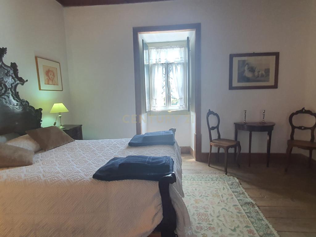 QUINTA com casa de 120 ANOS para HOTEL de charme a 4 minutos da NASCENTE do RIO LIZ em Leiria - Image 51