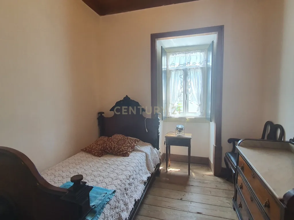 QUINTA com casa de 120 ANOS para HOTEL de charme a 4 minutos da NASCENTE do RIO LIZ em Leiria - Image 48
