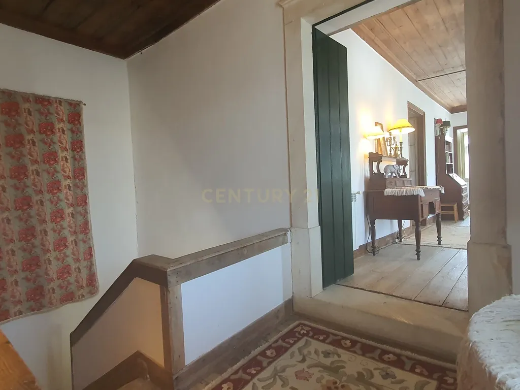 QUINTA com casa de 120 ANOS para HOTEL de charme a 4 minutos da NASCENTE do RIO LIZ em Leiria - Image 40