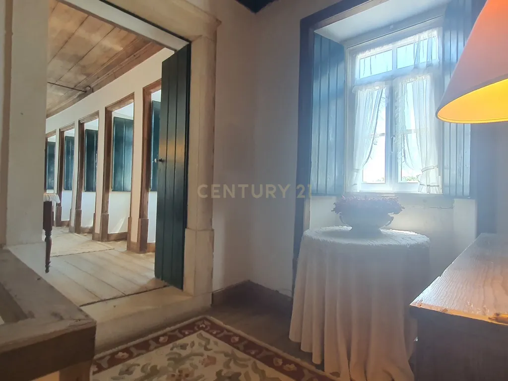 QUINTA com casa de 120 ANOS para HOTEL de charme a 4 minutos da NASCENTE do RIO LIZ em Leiria - Image 41
