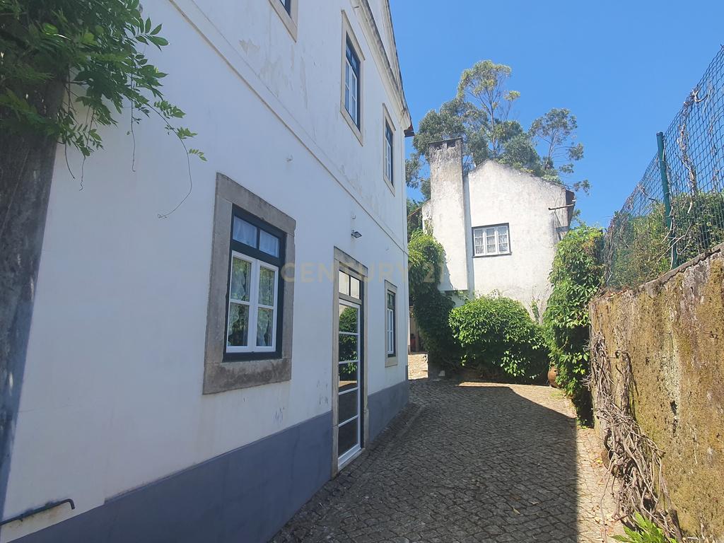QUINTA com casa de 120 ANOS para HOTEL de charme a 4 minutos da NASCENTE do RIO LIZ em Leiria - Image 3