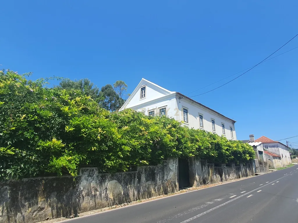 QUINTA com casa de 120 ANOS para HOTEL de charme a 4 minutos da NASCENTE do RIO LIZ em Leiria - Image 65