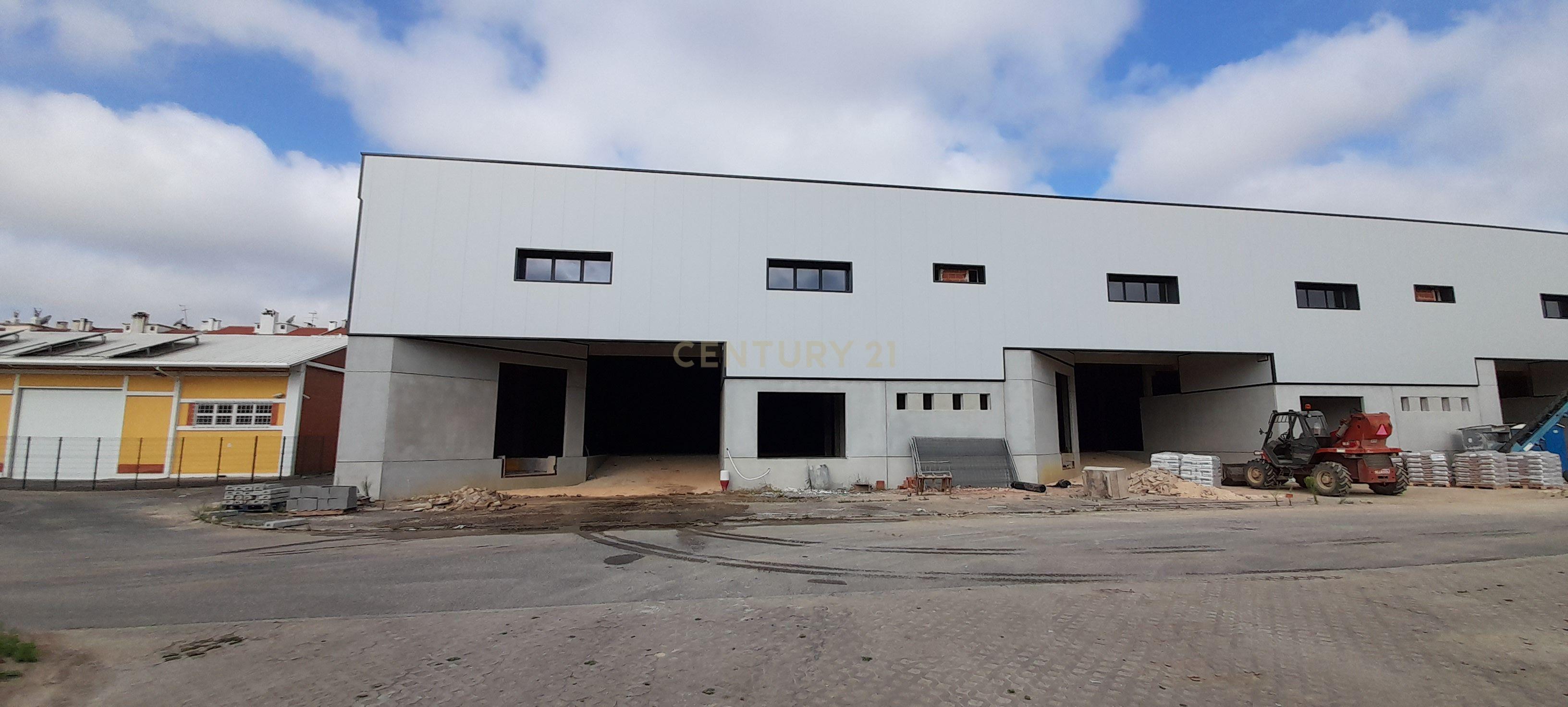 25 armazéns novos num parque industrial em Arruda dos Vinhos - Image 28