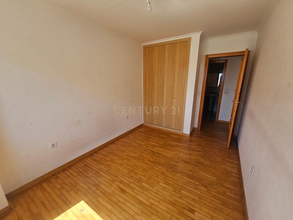Apartamento T3 na Urbanização Quinta Fonte da Prata - Image 12