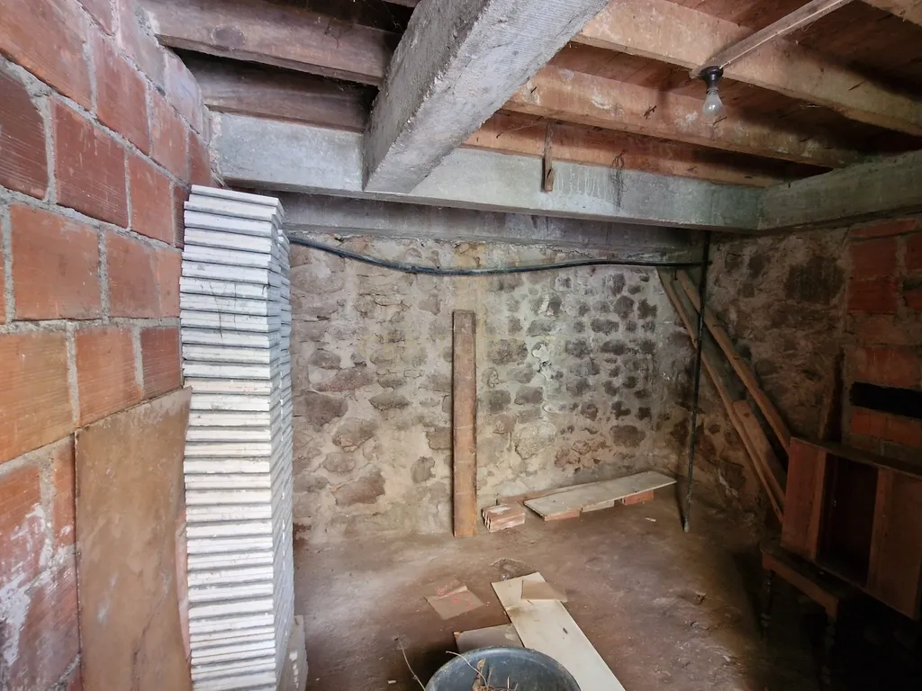 Moradia de pedra em banda com terraço em Fragosela, Viseu. Excelente para Investimento! - Image 11