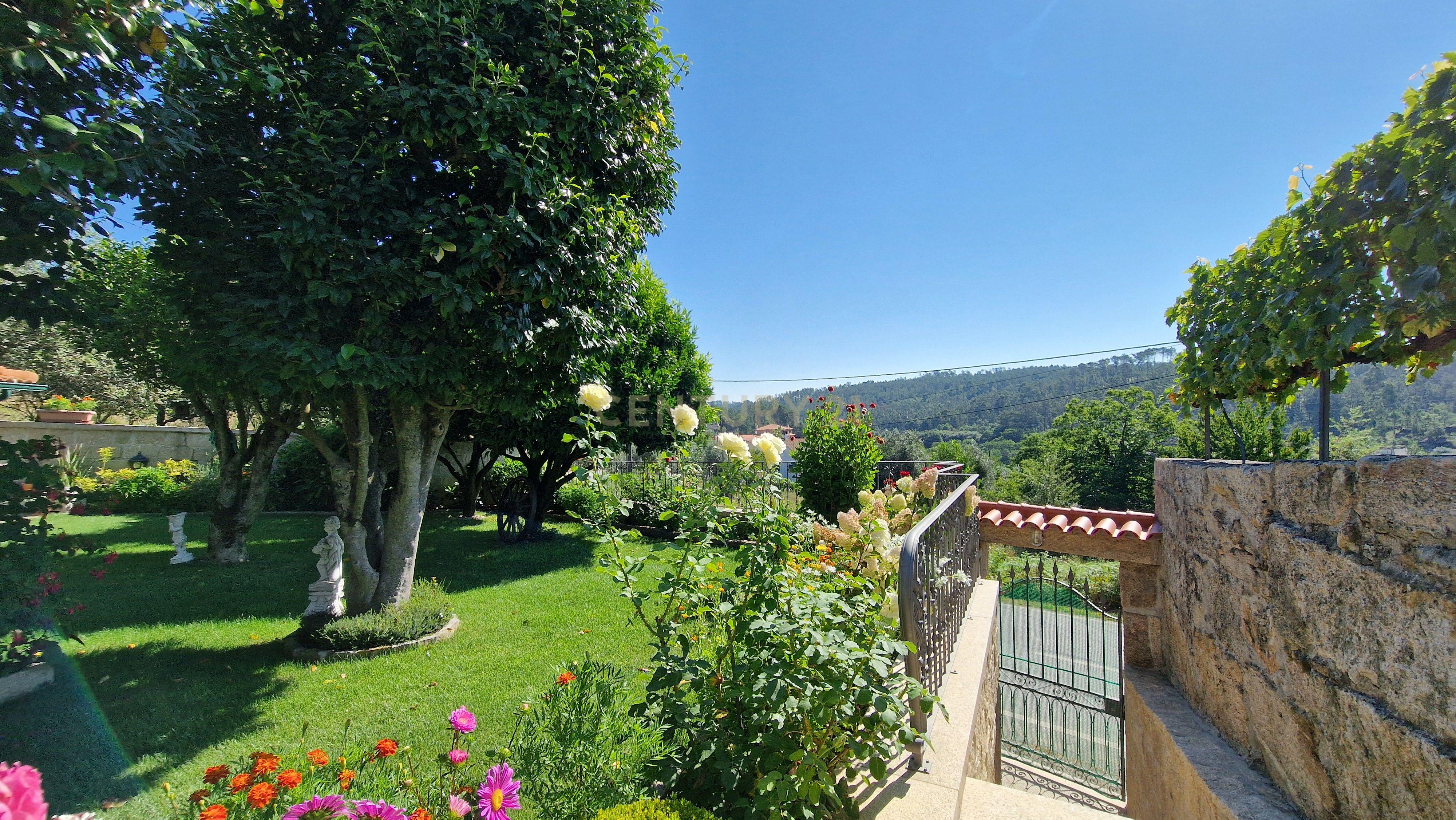 Moradia T7 em pedra com jardim, próxima da cidade de Viseu! - Image 27