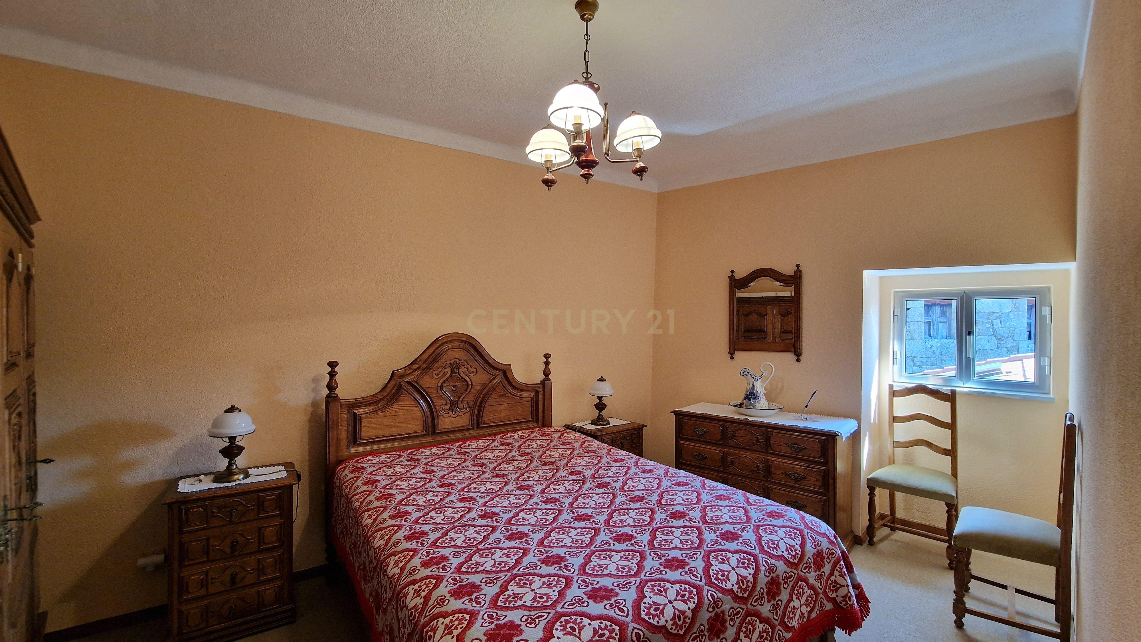 Moradia T7 em pedra com jardim, próxima da cidade de Viseu! - Image 15