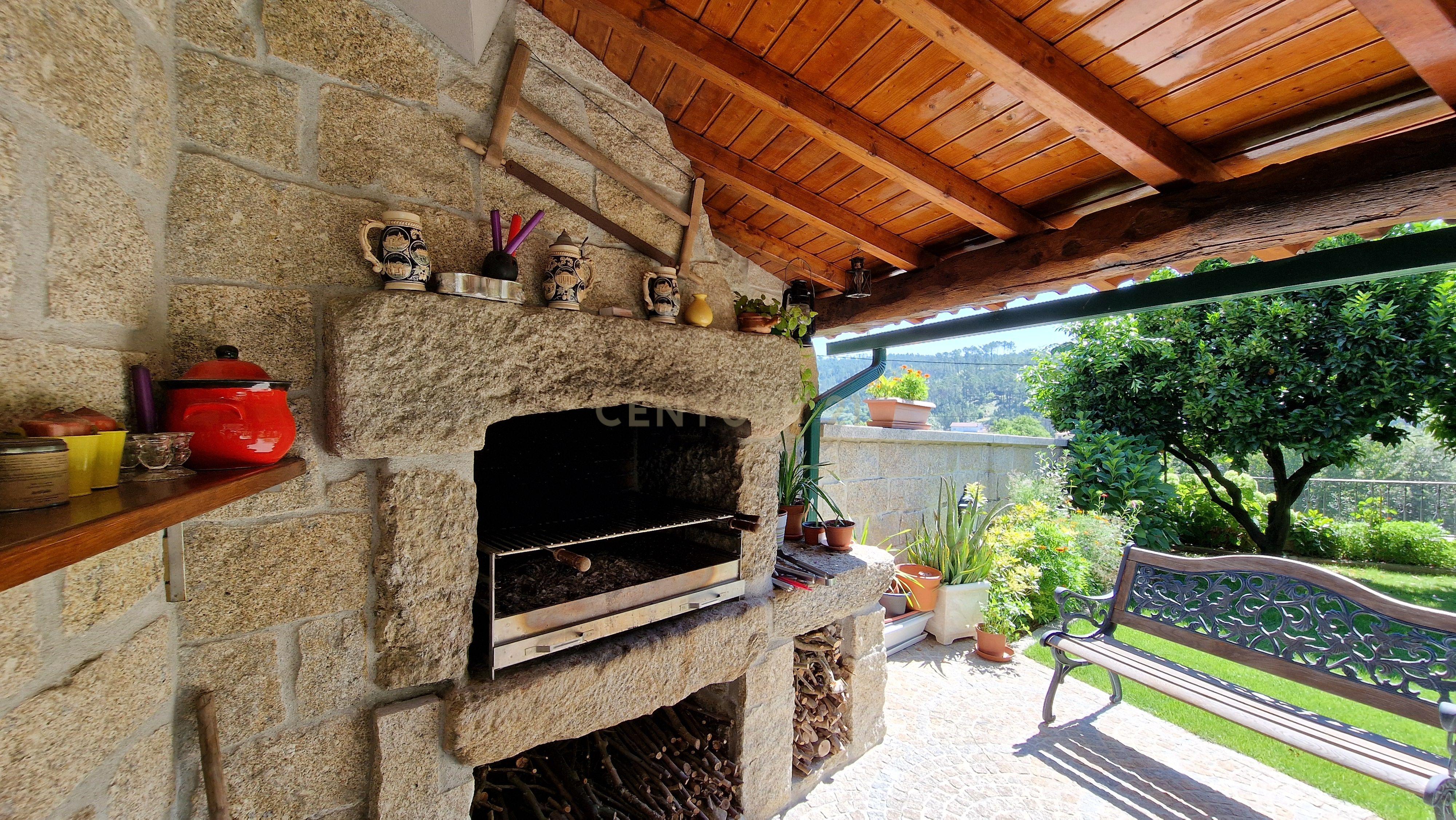 Moradia T7 em pedra com jardim, próxima da cidade de Viseu! - Image 23