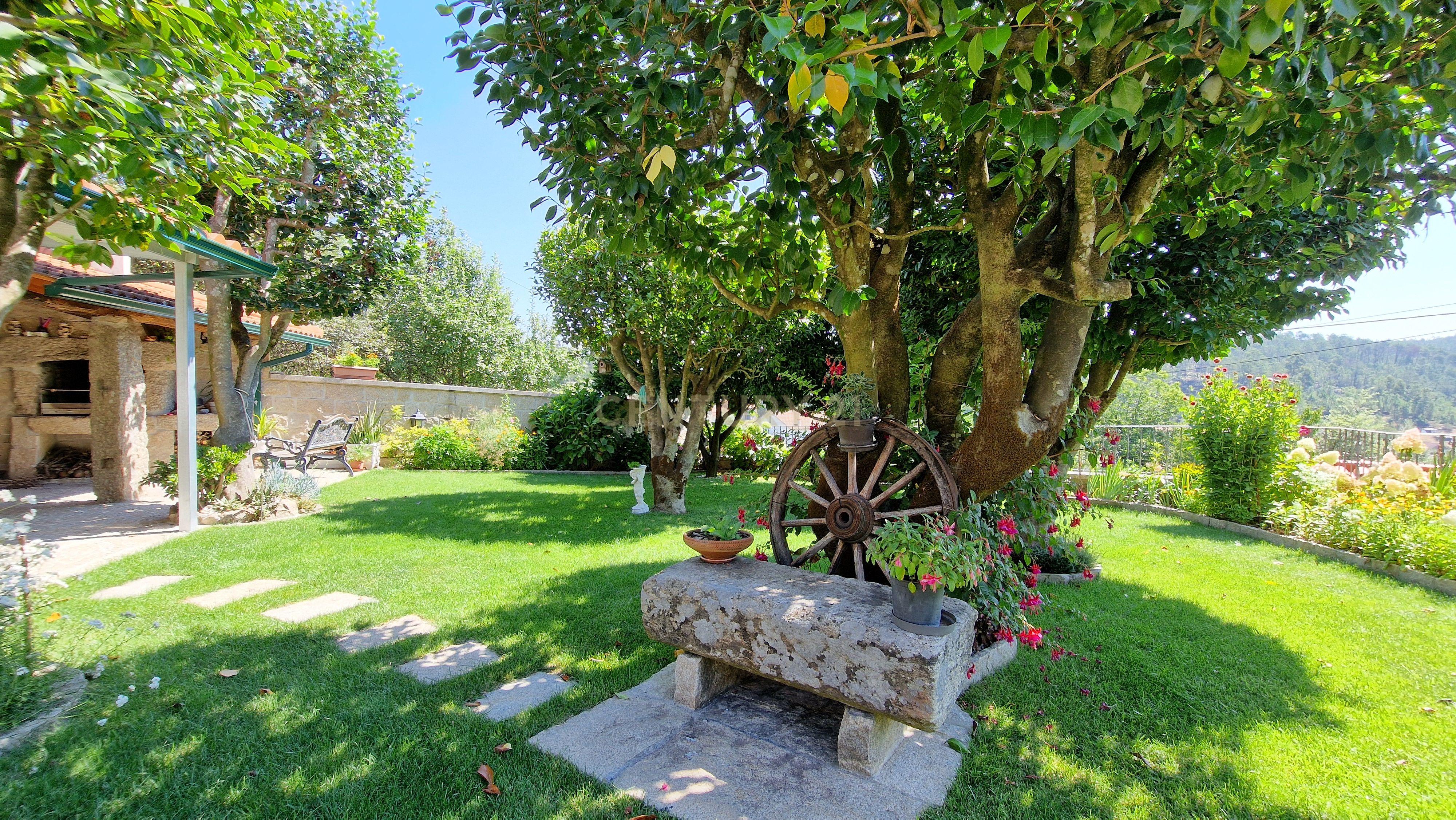 Moradia T7 em pedra com jardim, próxima da cidade de Viseu! - Image 31