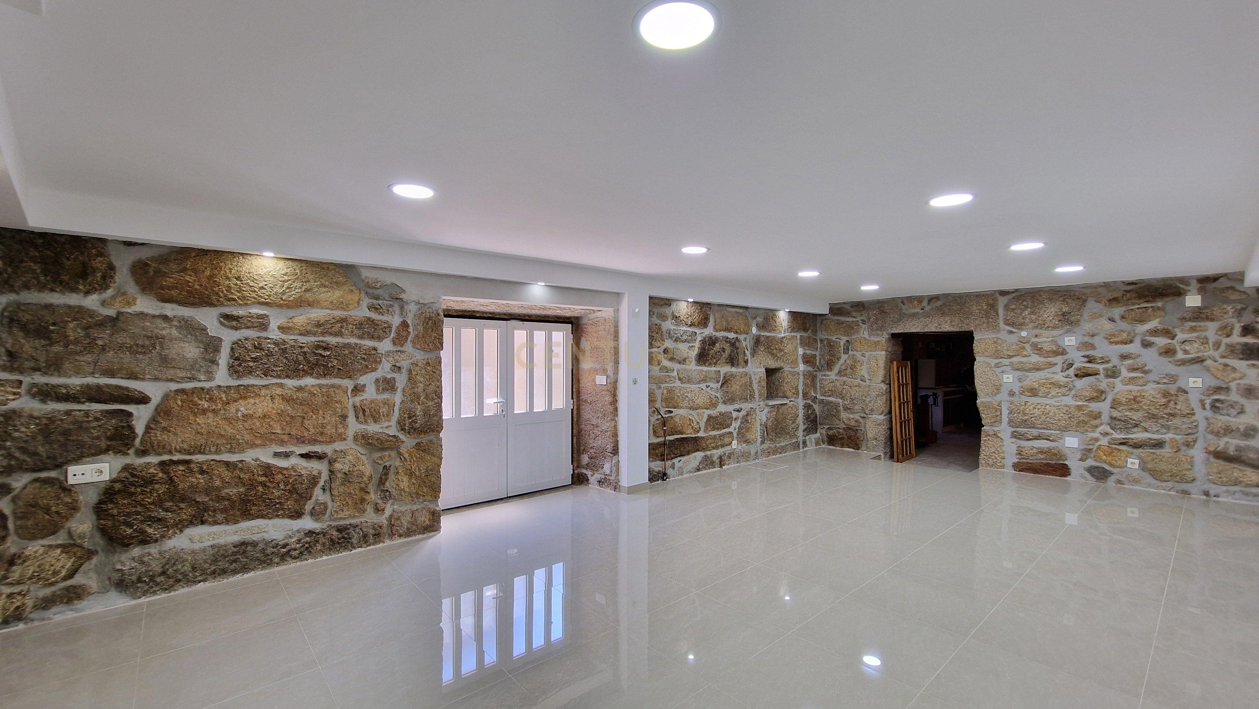 Moradia T7 em pedra com jardim, próxima da cidade de Viseu! - Image 20
