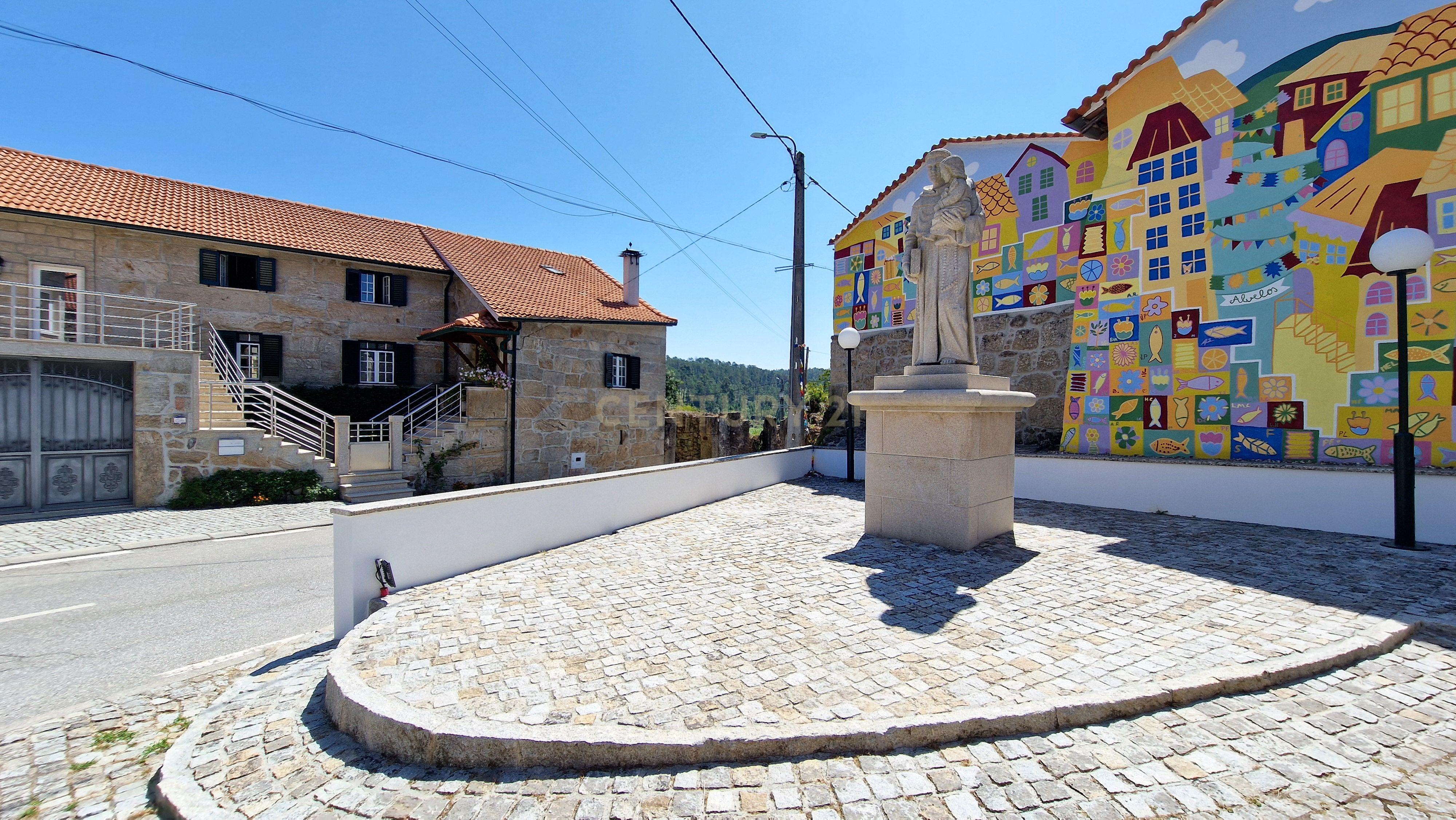 Moradia T7 em pedra com jardim, próxima da cidade de Viseu! - Image 32