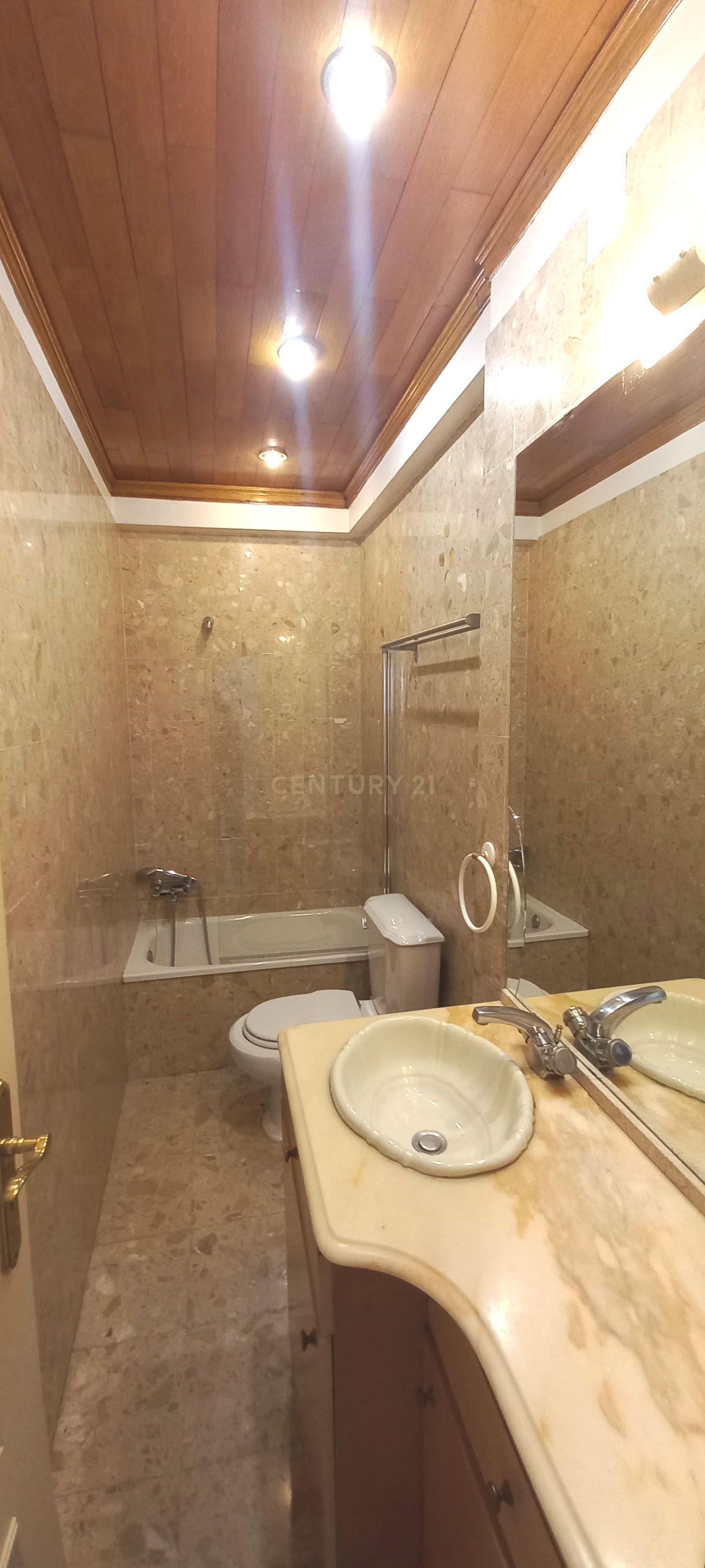 Excelente T2 em São Bento, Lisboa - FOR SALE - À VENDRE - Image 7