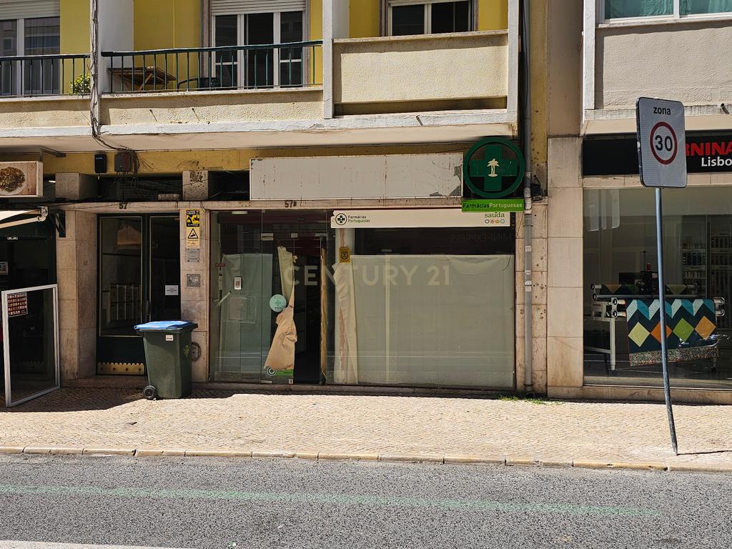 Loja c/ montra Alvalade - Image 1