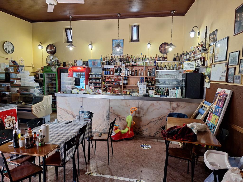 Trespasse Café-Bar: A Taberna do Papagaio, no Barreiro - Image 5