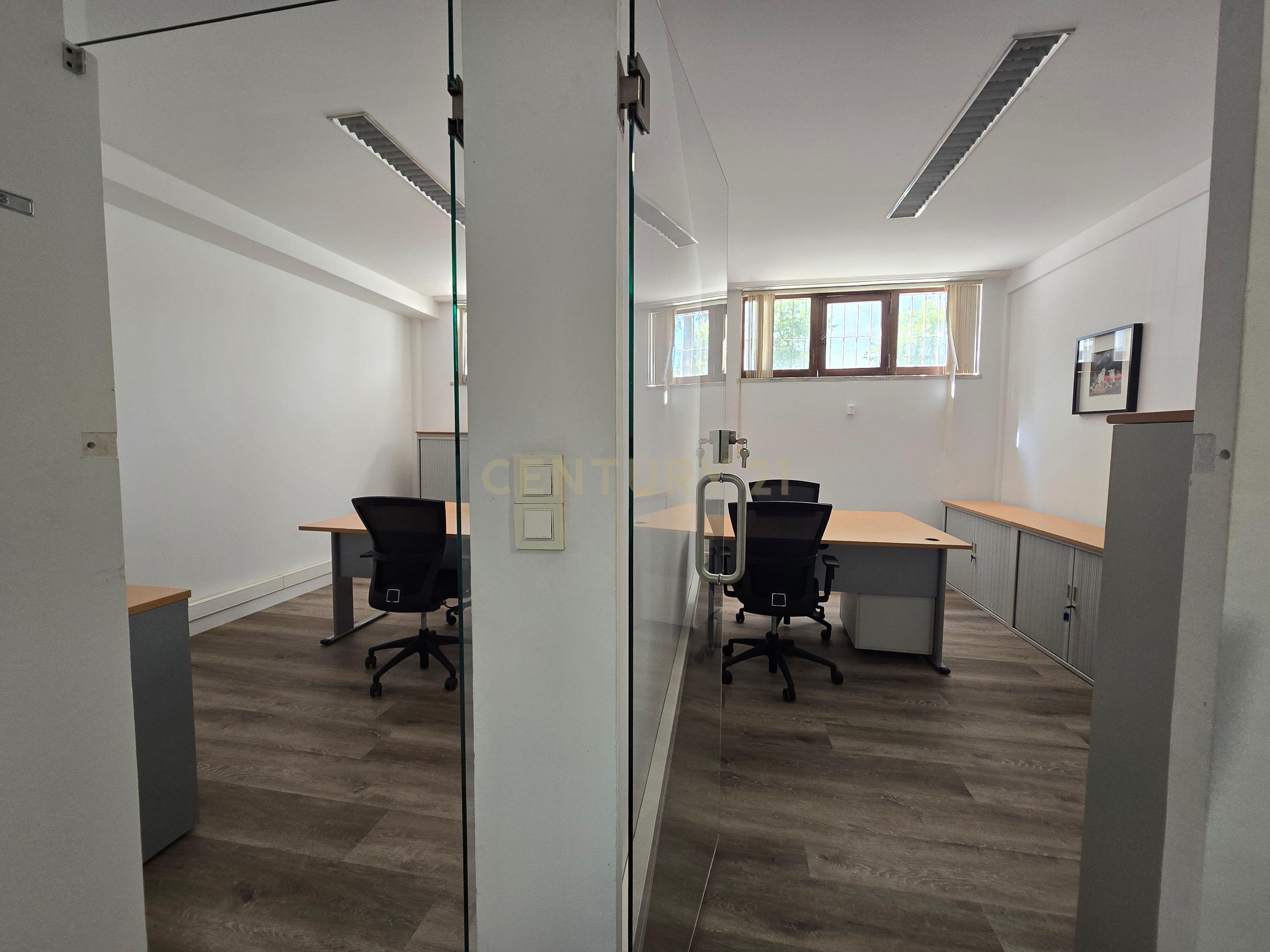 CoWorking - Sala Escritório - Arrendamento - Image 12
